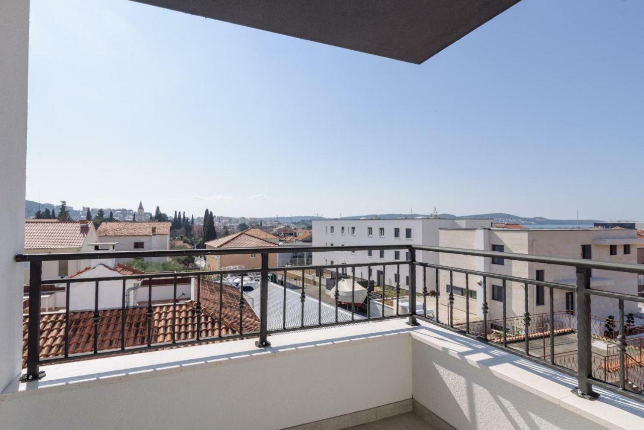Luxury Apartman Ivana Trogir Exteriör bild