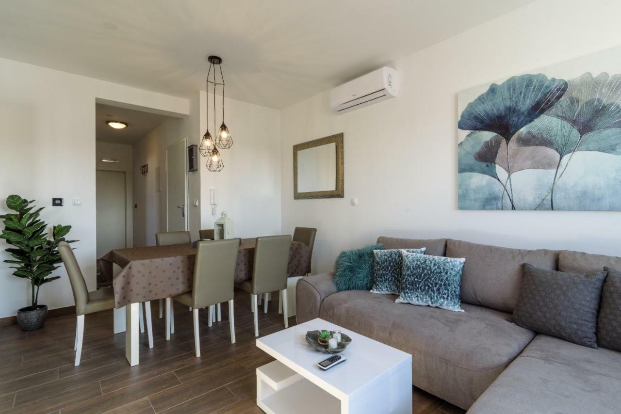 Luxury Apartman Ivana Trogir Exteriör bild